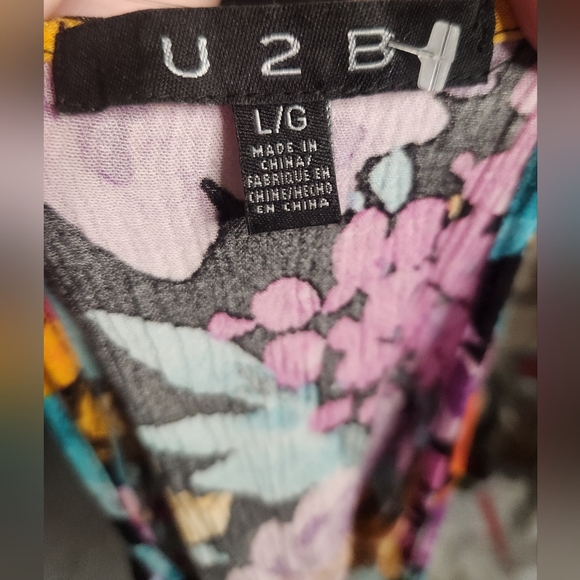 Crinkle Tank Top - Floral, Spaghetti Straps - Picture 5 of 7